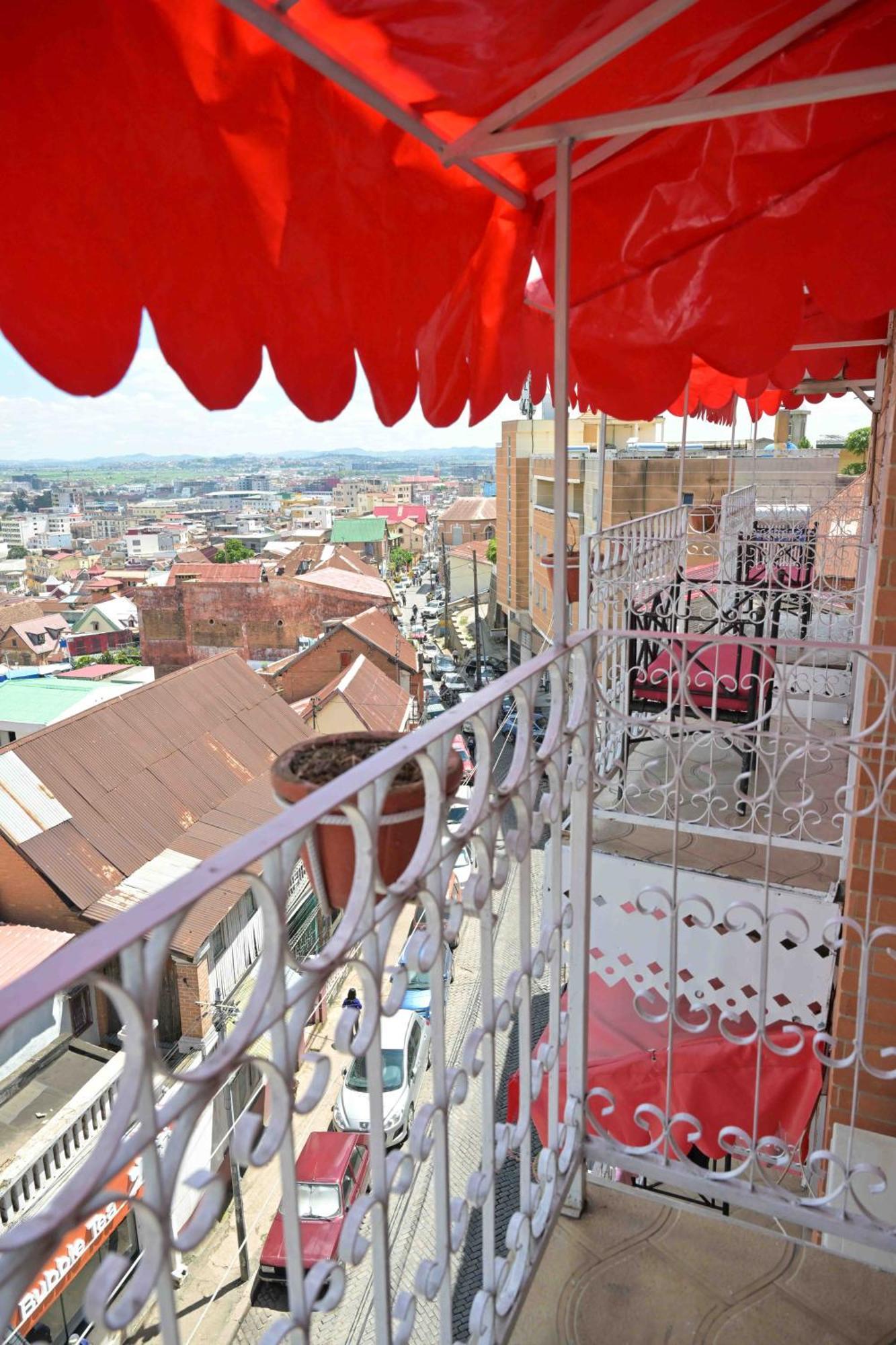 Hotel Brajas Antananarivo Exterior photo